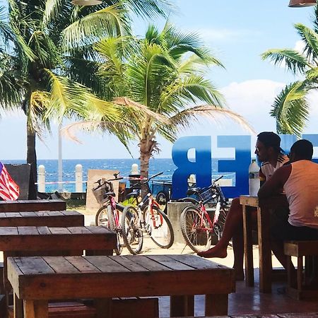 Go Deeper Tioman Hotel Exterior photo