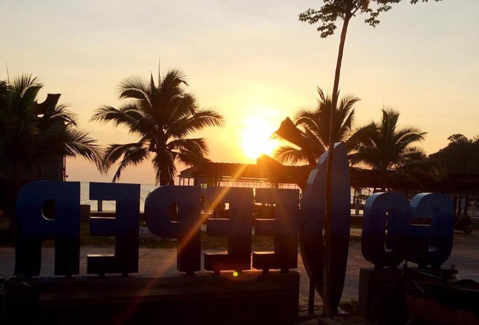 Go Deeper Tioman Hotel Exterior photo